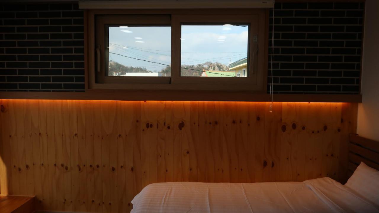 38Th Street Guesthouse Мокпо Екстериор снимка