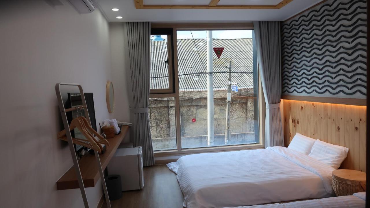 38Th Street Guesthouse Мокпо Екстериор снимка