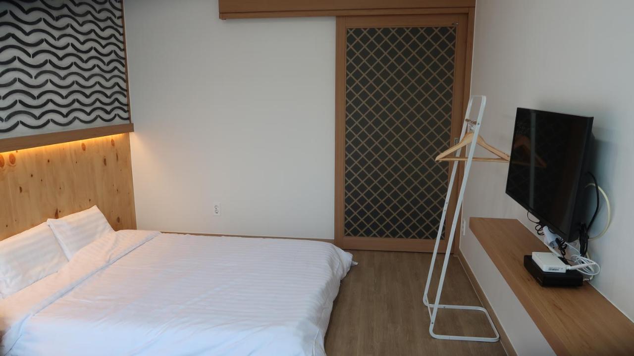 38Th Street Guesthouse Мокпо Екстериор снимка