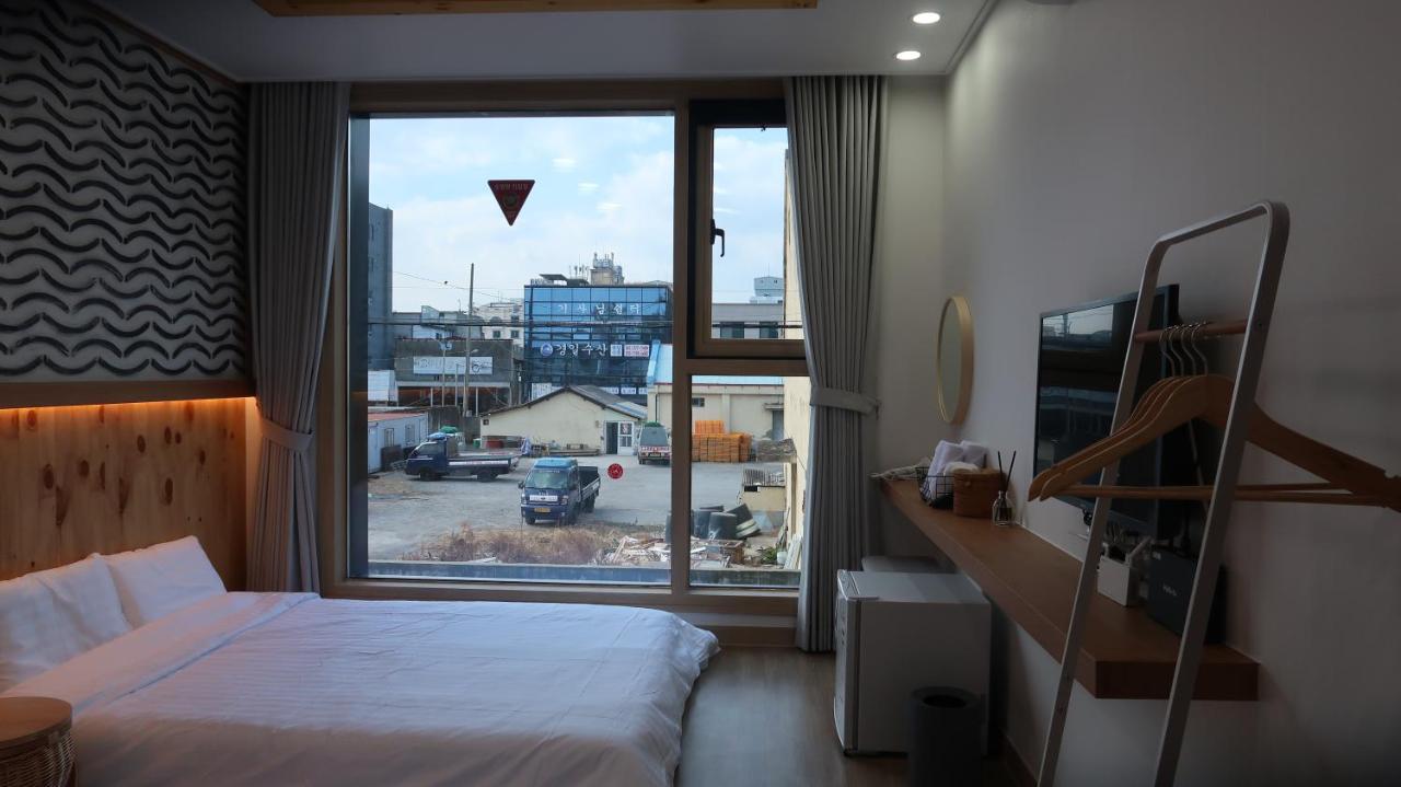38Th Street Guesthouse Мокпо Екстериор снимка