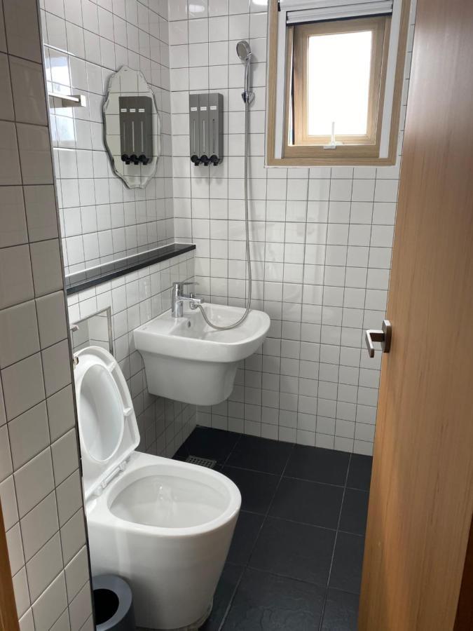 38Th Street Guesthouse Мокпо Екстериор снимка