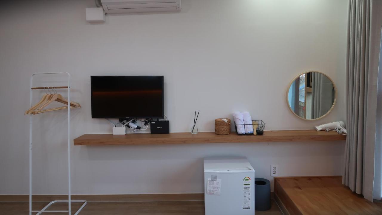 38Th Street Guesthouse Мокпо Екстериор снимка