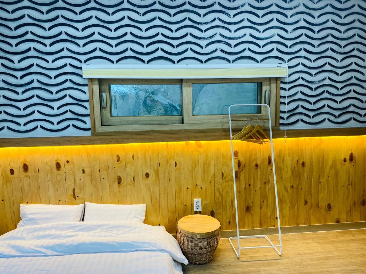 38Th Street Guesthouse Мокпо Екстериор снимка