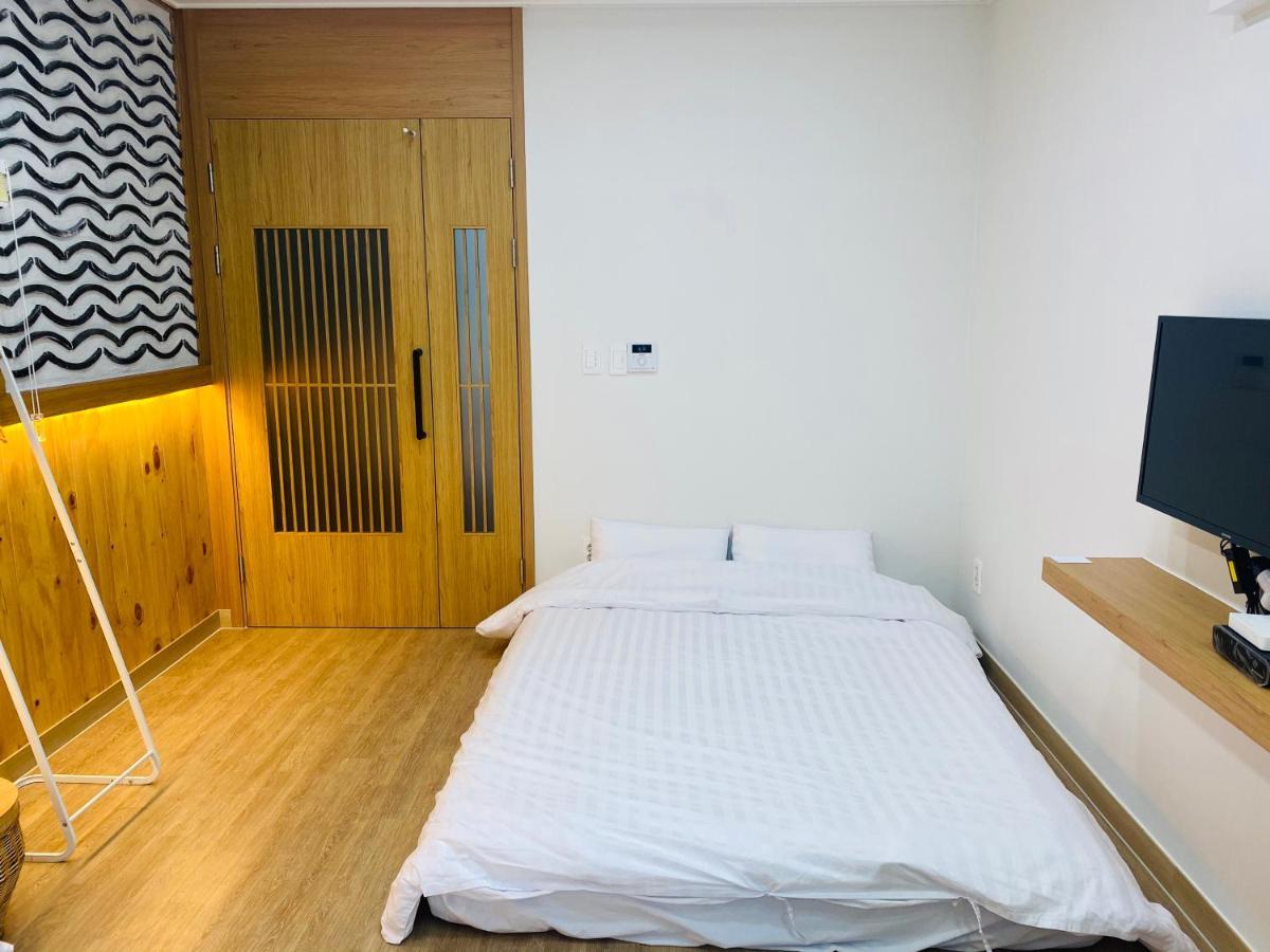 38Th Street Guesthouse Мокпо Екстериор снимка